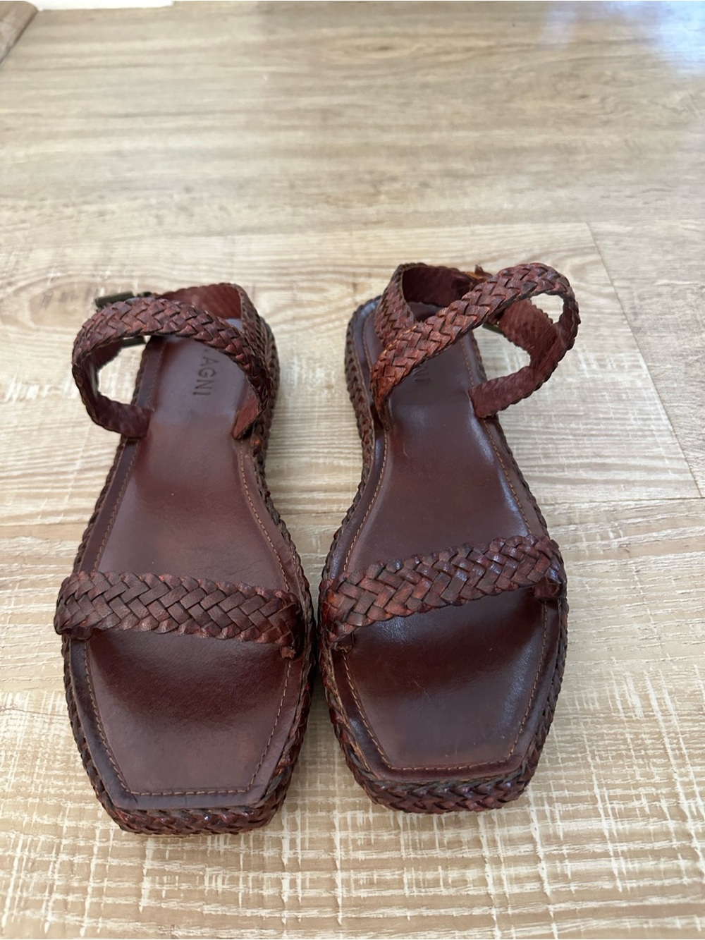 ST. AGNI Lori woven leather sandals size US 8/IT 38